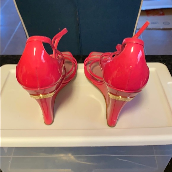 Lady’s Platform by none other LV - Picture 3 of 4